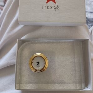 Macy's 💎Quartz crystal clock